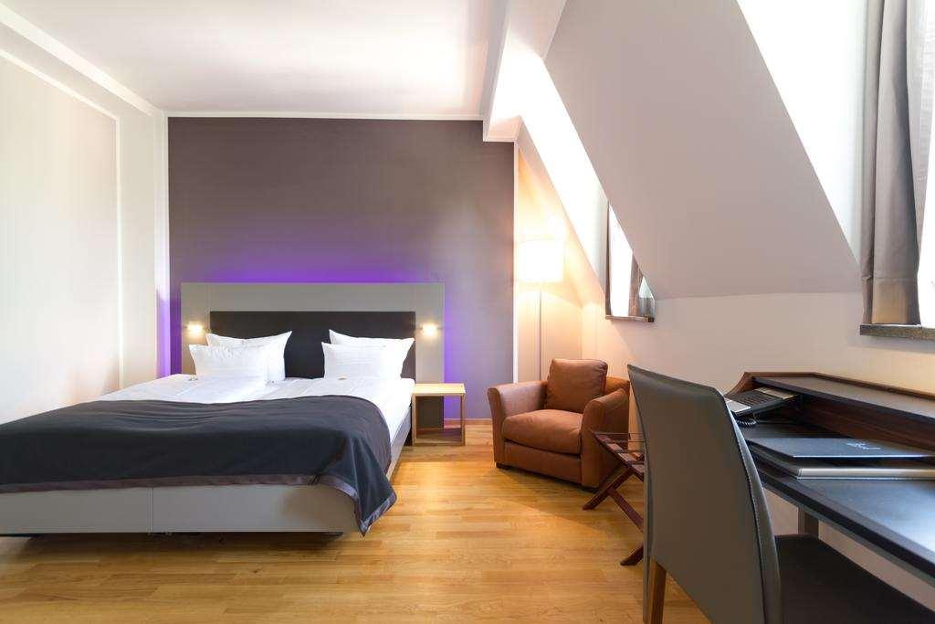 Qube Hotel Bahnstadt Heidelberg Oda fotoğraf